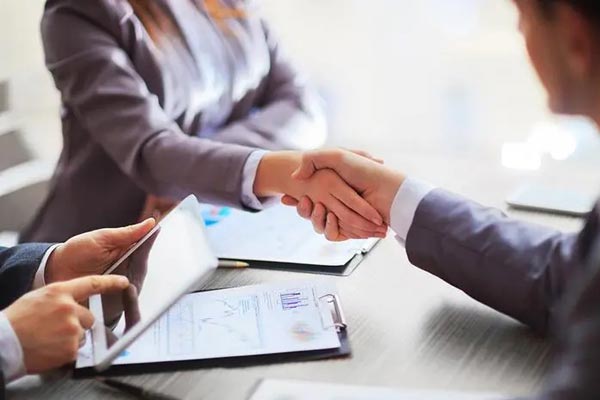 玻璃吸盤車工廠創(chuàng)新升級，引領(lǐng)行業(yè)新變革